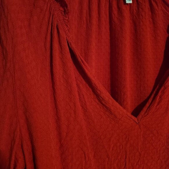 Crown & Ivy 👑‎ Cardinal Red Peasant Sleeve Top EUC Medium ♥️ - Picture 4 of 5